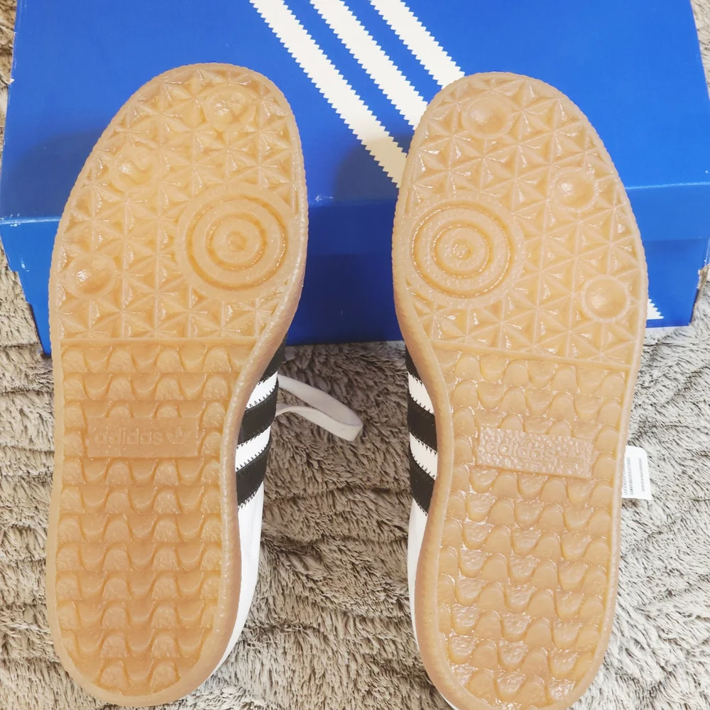 🔥 adidas Originals Sambae Platform Sneakers - White/Black/Gum - Women’s Size 7 - Picture 3 of 7